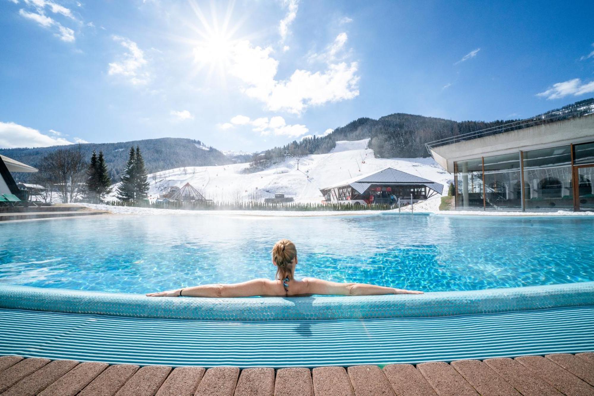 Hotel Trattlerhof Бад Кляйнкирххайм Экстерьер фото